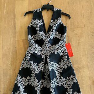 New with tags Monique Lhuillier Designer Jacquard dress
